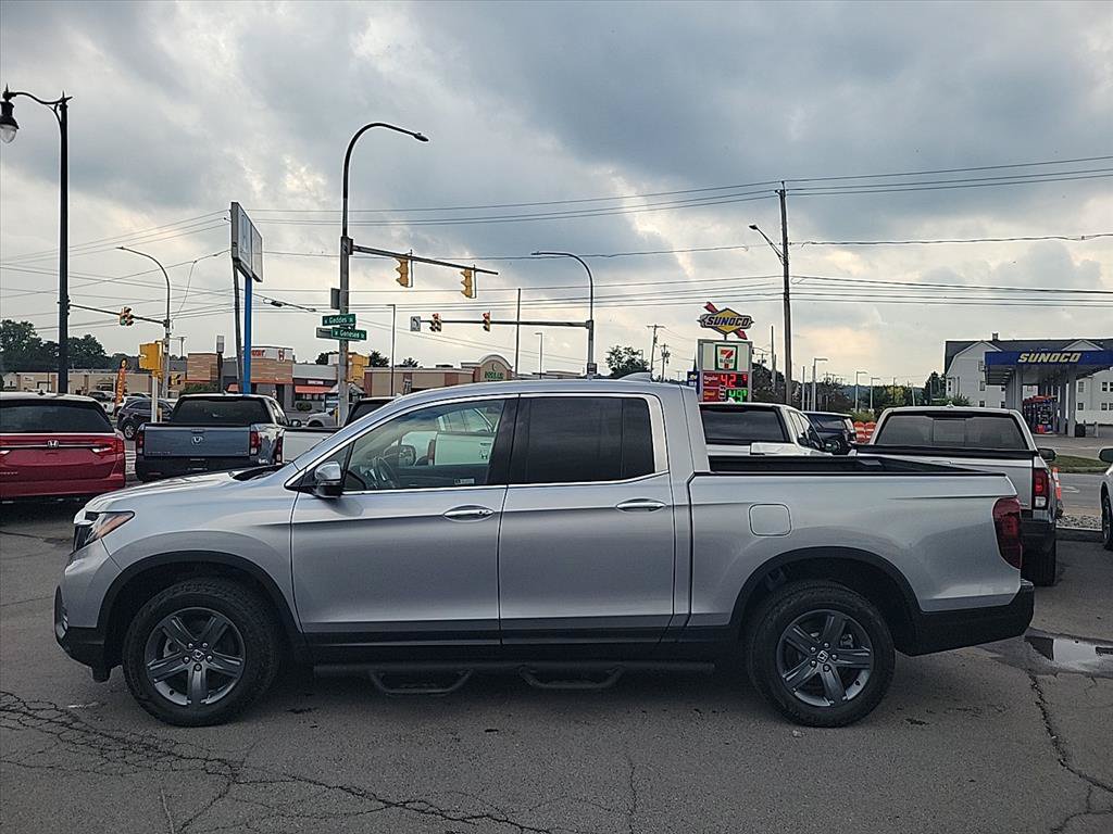 Used 2023 Honda Ridgeline RTL-E image 2