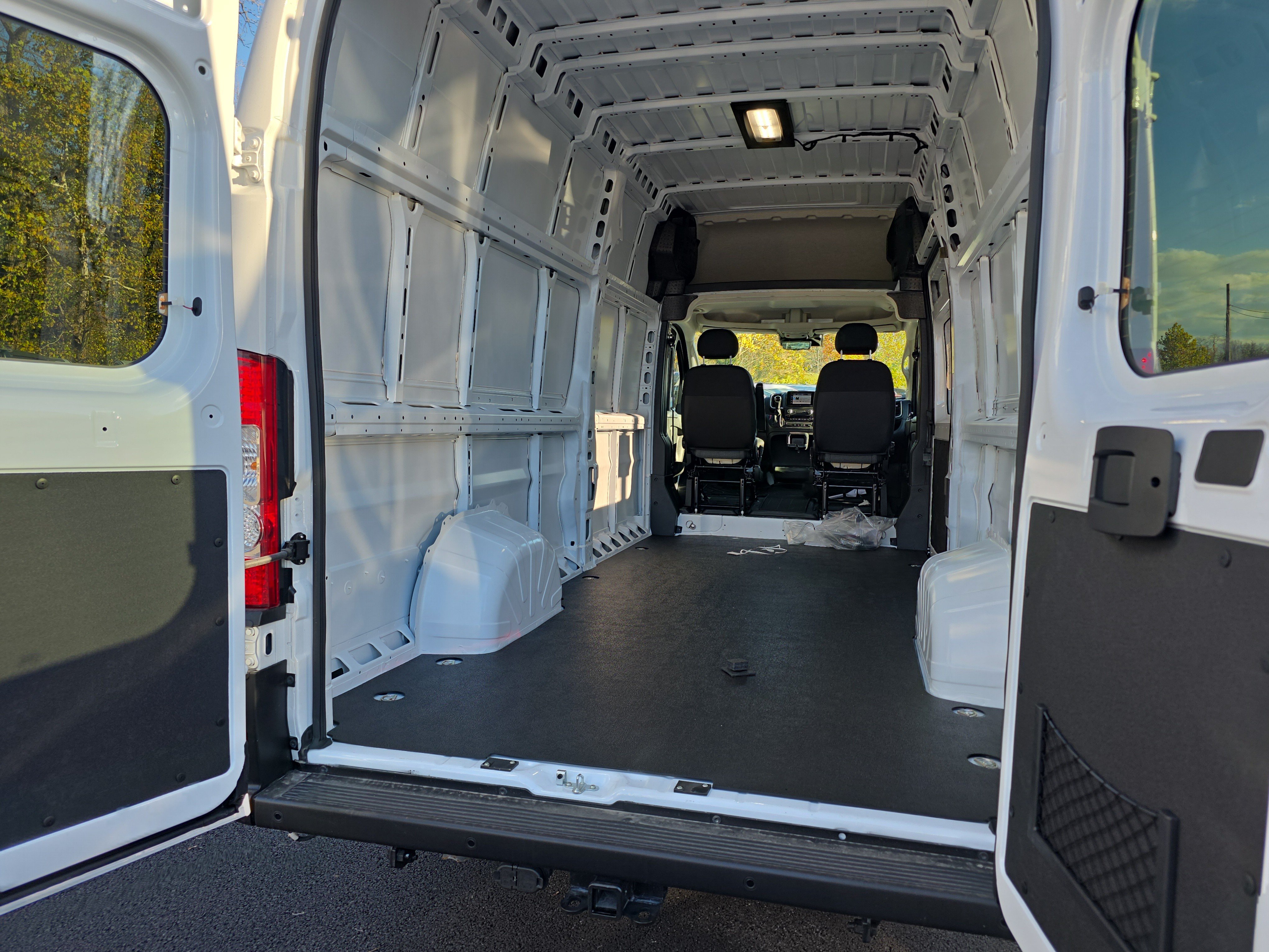 New 2026 RAM ProMaster 3500 w/ Quick Order Package 22G SLT FWD image 33