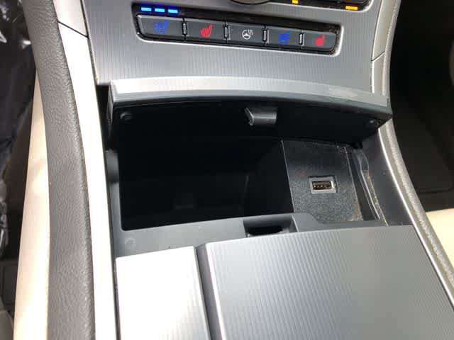 Used 2019 Lincoln MKZ Reserve FWD image 30