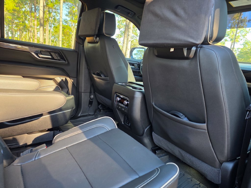 Used 2026 GMC Yukon Elevation w/ Elevation Premium Package RWD image 24