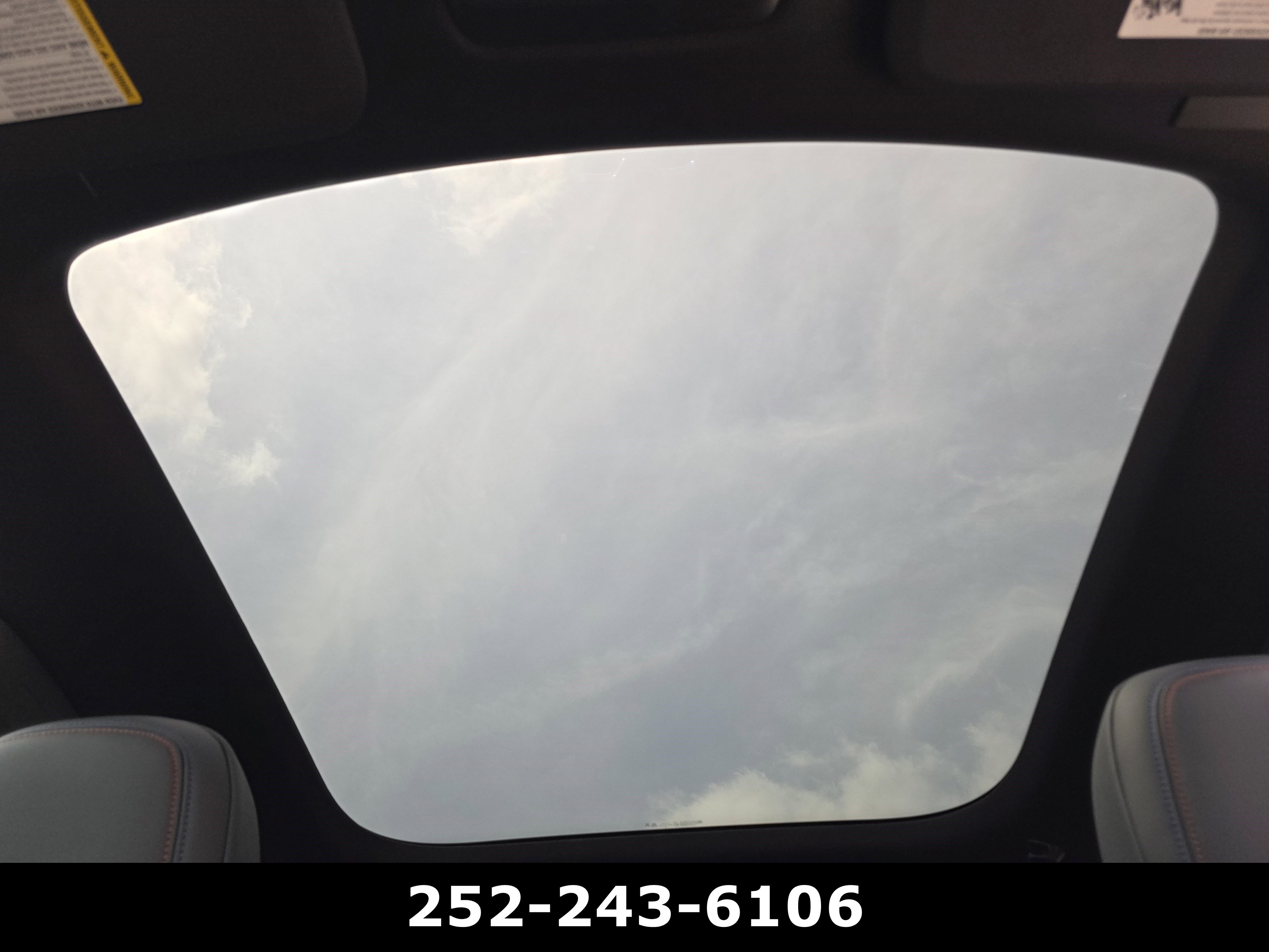 Used 2025 Chevrolet Silverado EV RST AWD/4WD image 9