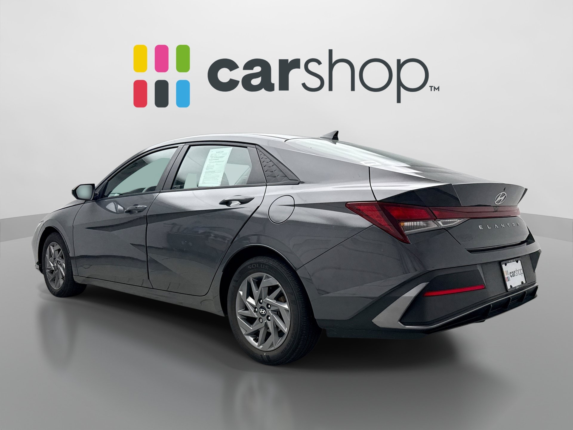 Used 2024 Hyundai Elantra SEL FWD image 3