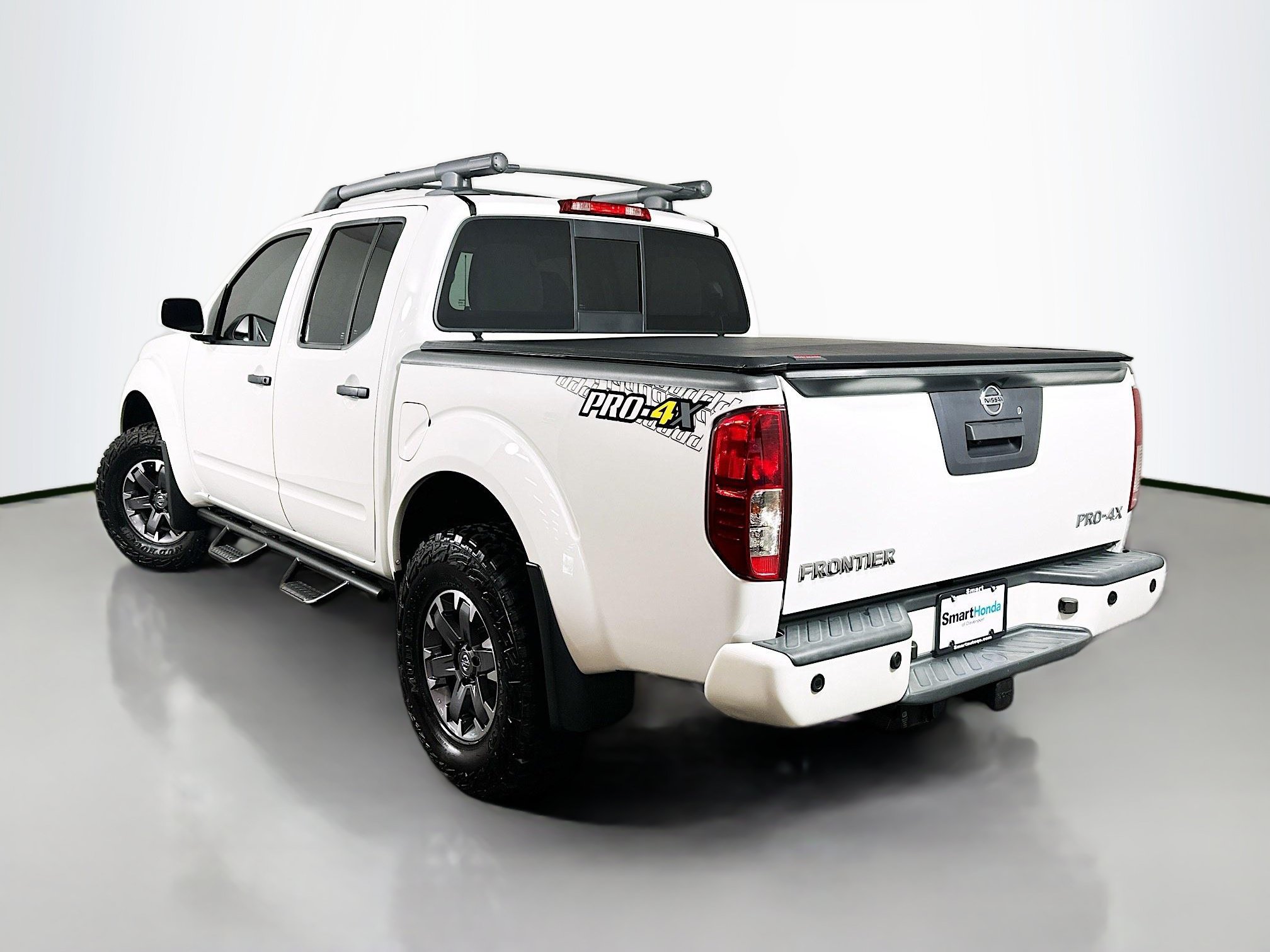 Used 2021 Nissan Frontier PRO-4X w/ Pro-4x Utility Package AWD/4WD image 5