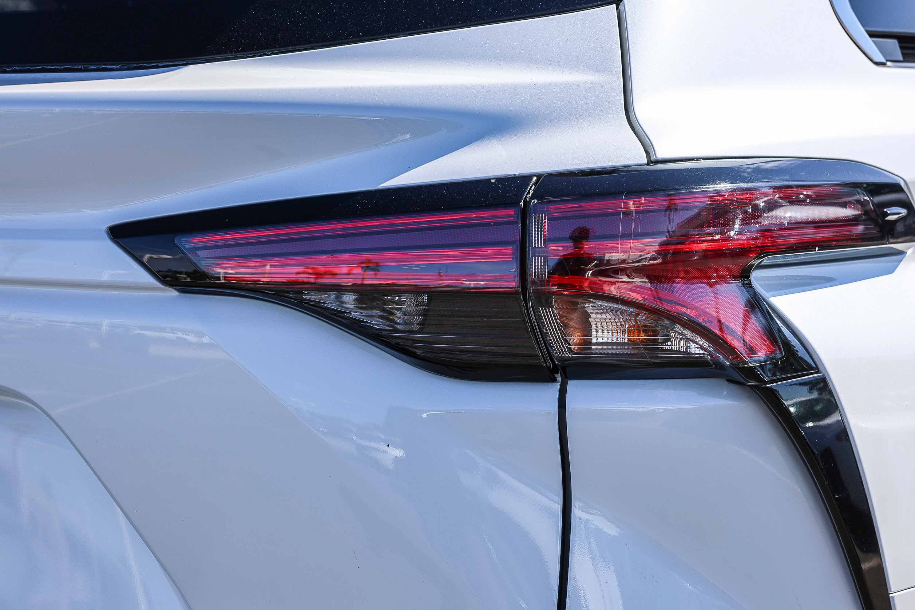 Used 2022 Toyota Sienna XLE w/ XLE Plus Package FWD image 29