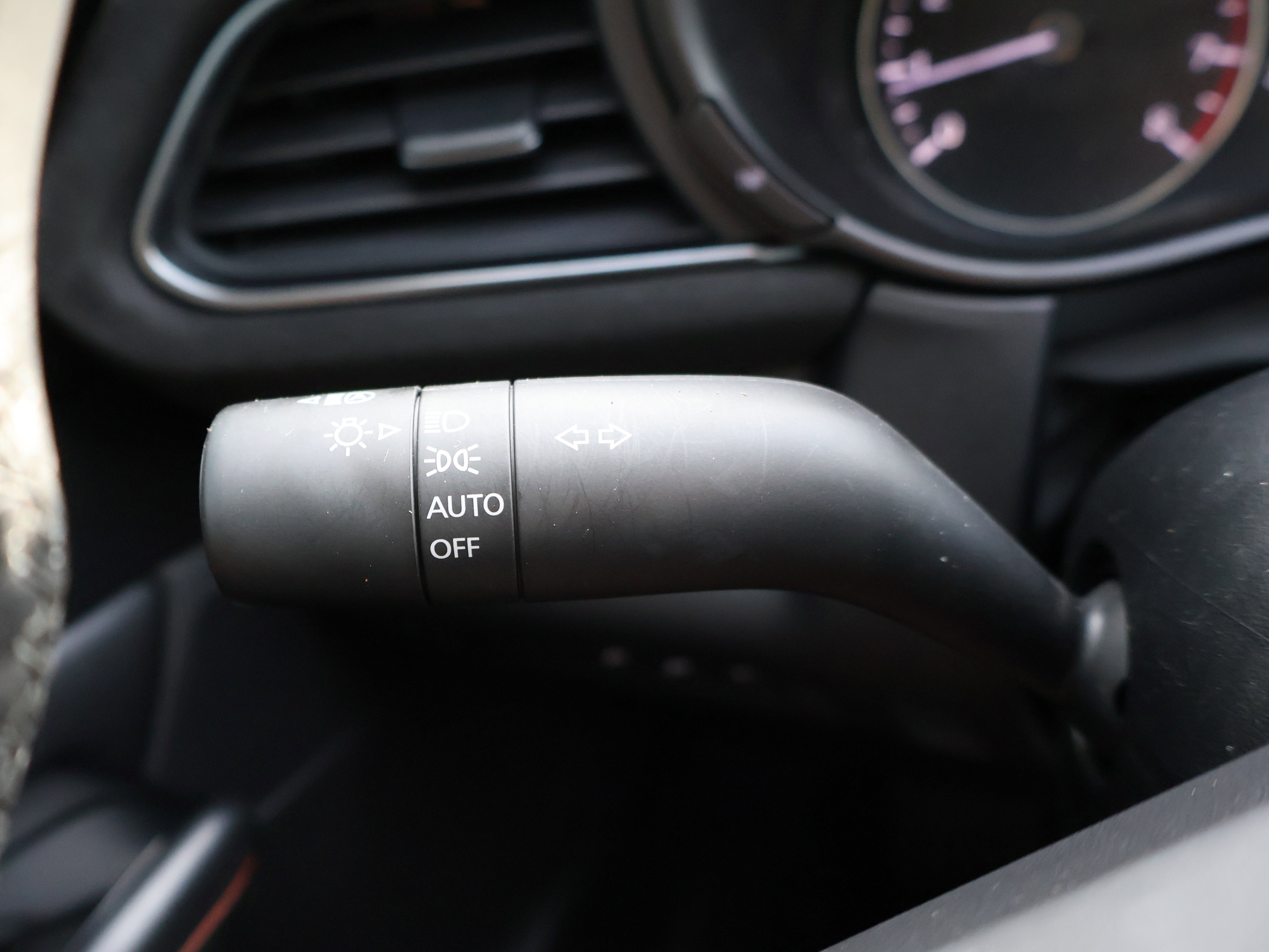 Used 2024 MAZDA CX-30 Carbon image 38