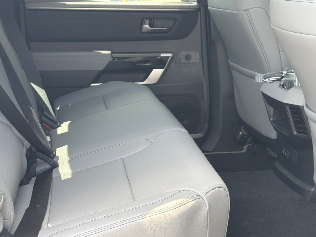 New 2026 Toyota Tundra Limited AWD/4WD image 18