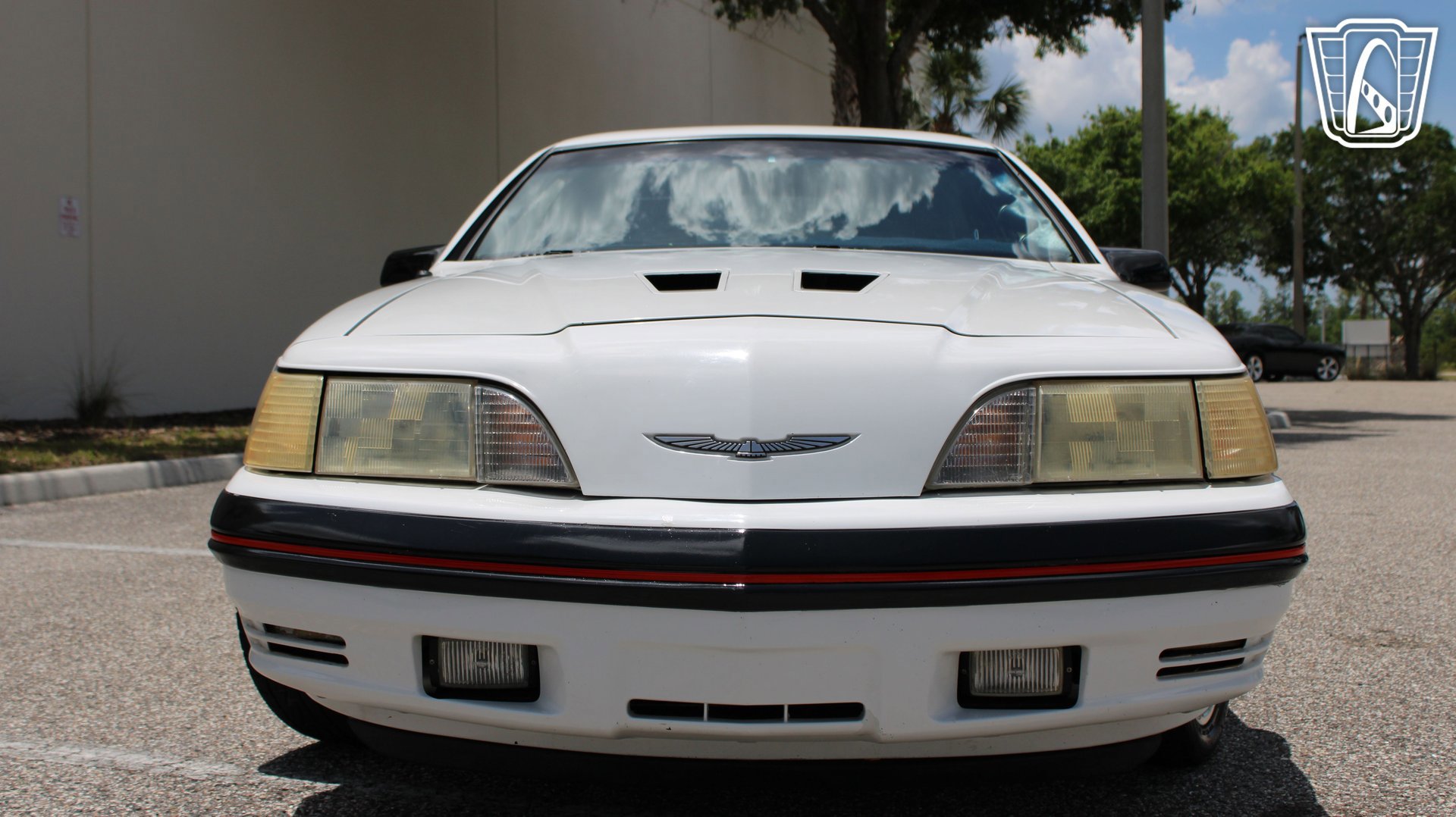 Used 1988 Ford Thunderbird RWD image 3