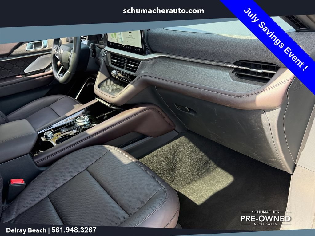 Used 2025 Ford Explorer Platinum w/ Ultimate Package RWD image 14