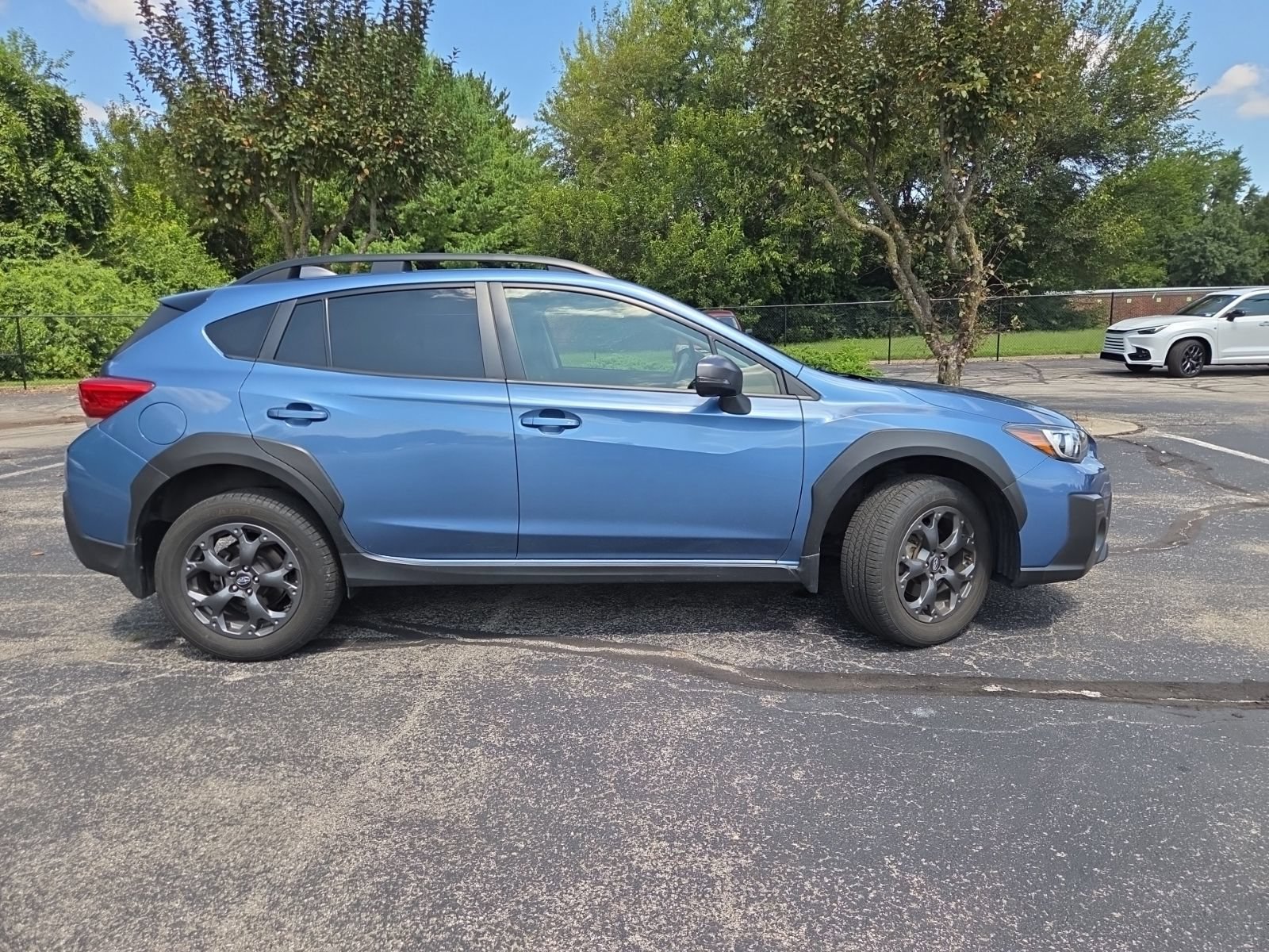 Used 2021 Subaru Crosstrek 2.5i Sport w/ Popular Package #2B AWD/4WD image 2