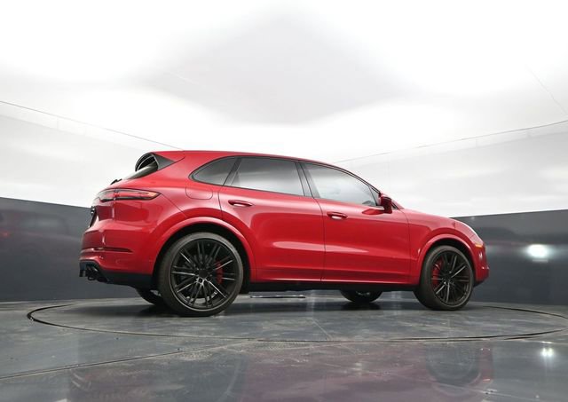 Used 2023 Porsche Cayenne Turbo w/ Premium Package Plus AWD/4WD image 28