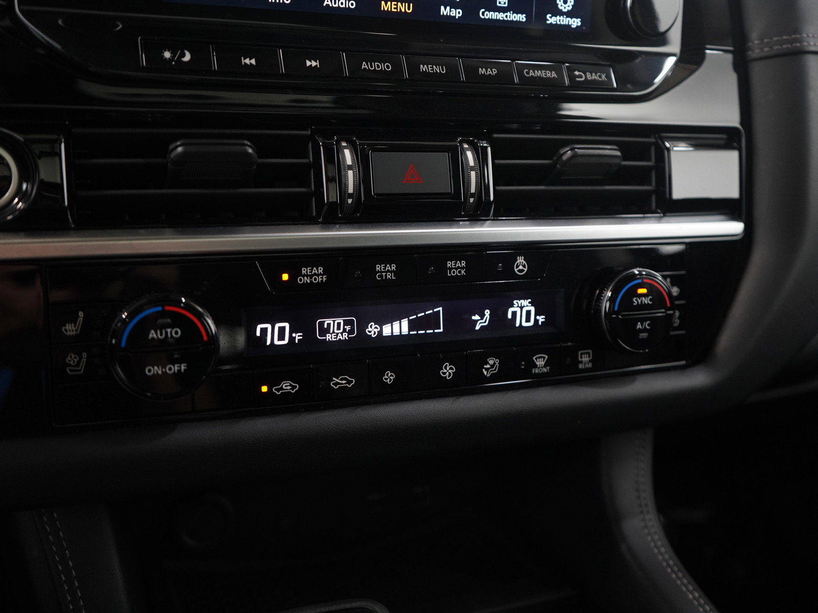 Used 2023 Nissan Pathfinder Platinum w/ Lighting Package (N92) image 24