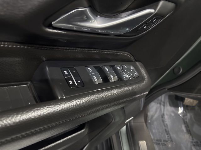 Used 2024 GMC Yukon XL Denali image 14