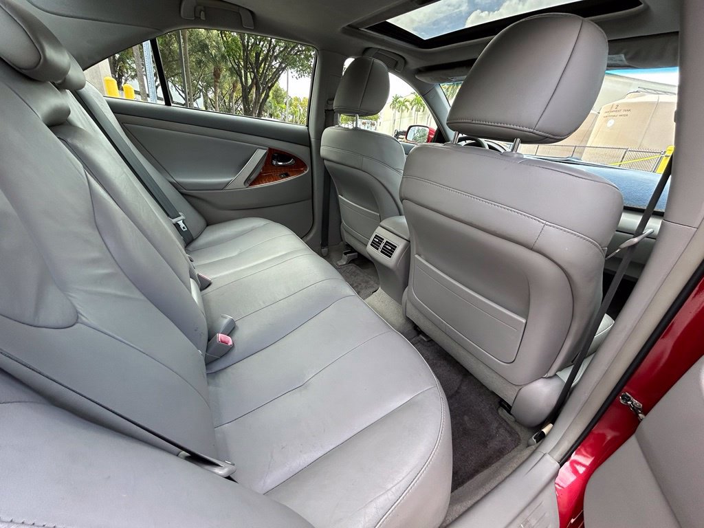 Used 2010 Toyota Camry Hybrid FWD image 26