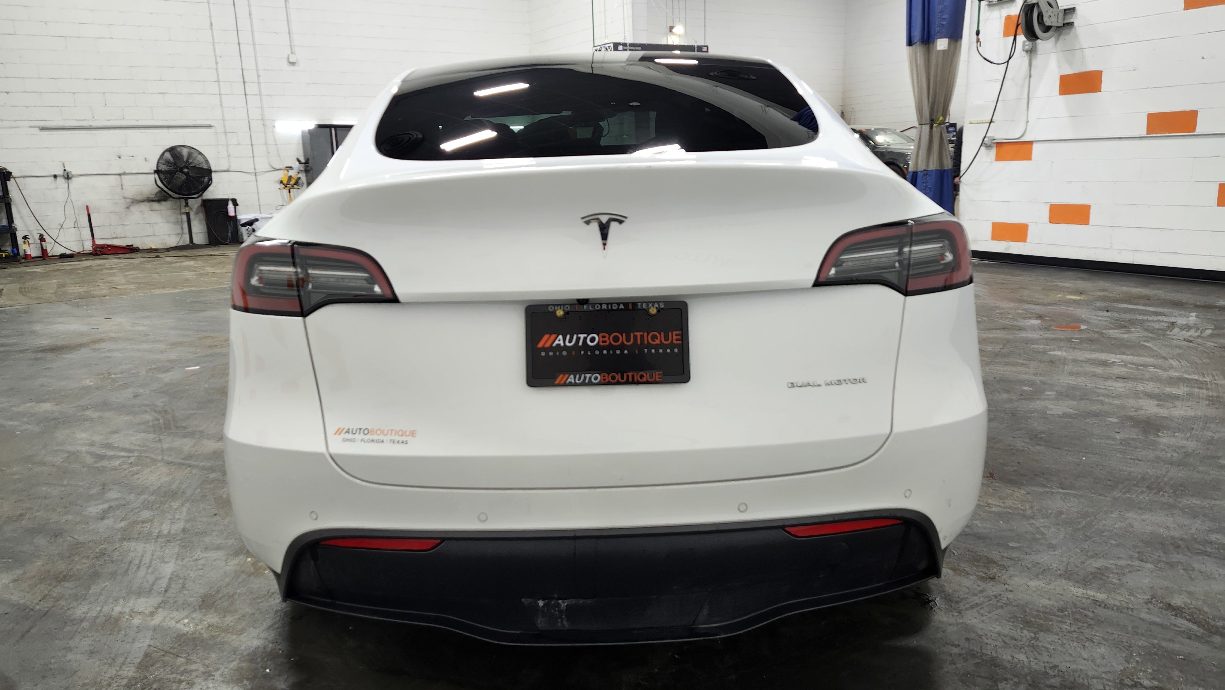Used 2021 Tesla Model Y Long Range image 15