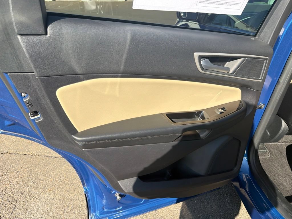 Used 2020 Ford Edge SEL w/ Convenience Package FWD image 13