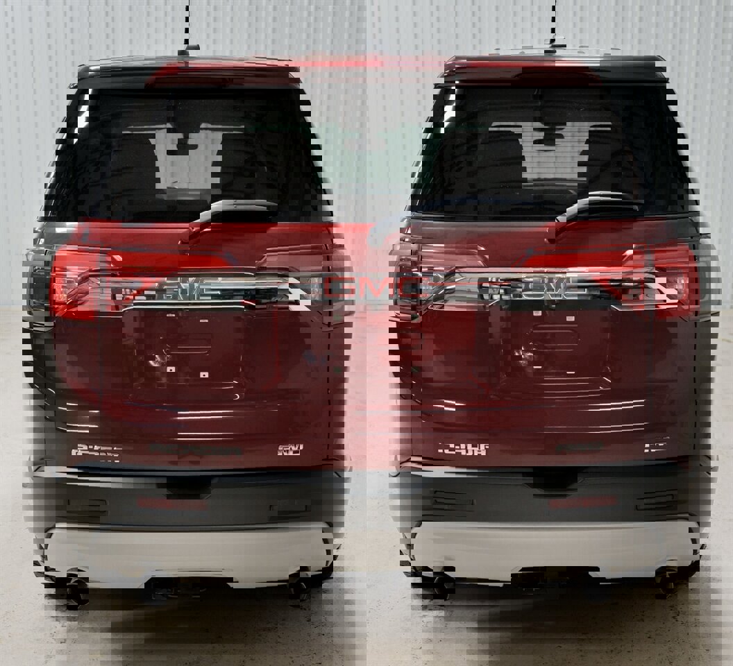 Used 2018 GMC Acadia SLE w/ LPO, Floor Liner Package image 6