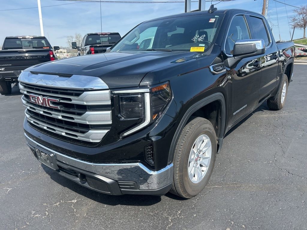 Used 2024 GMC Sierra 1500 SLE AWD/4WD image 9