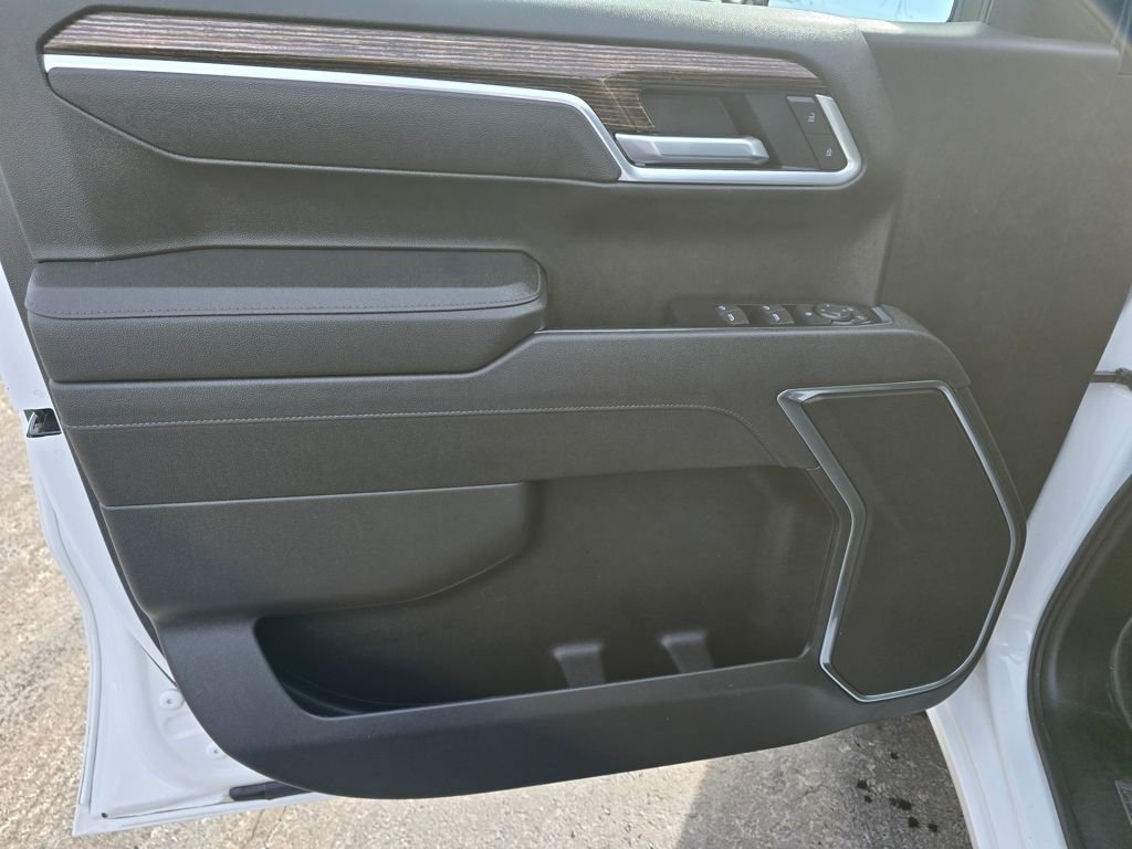 Used 2025 GMC Sierra 1500 Elevation image 16