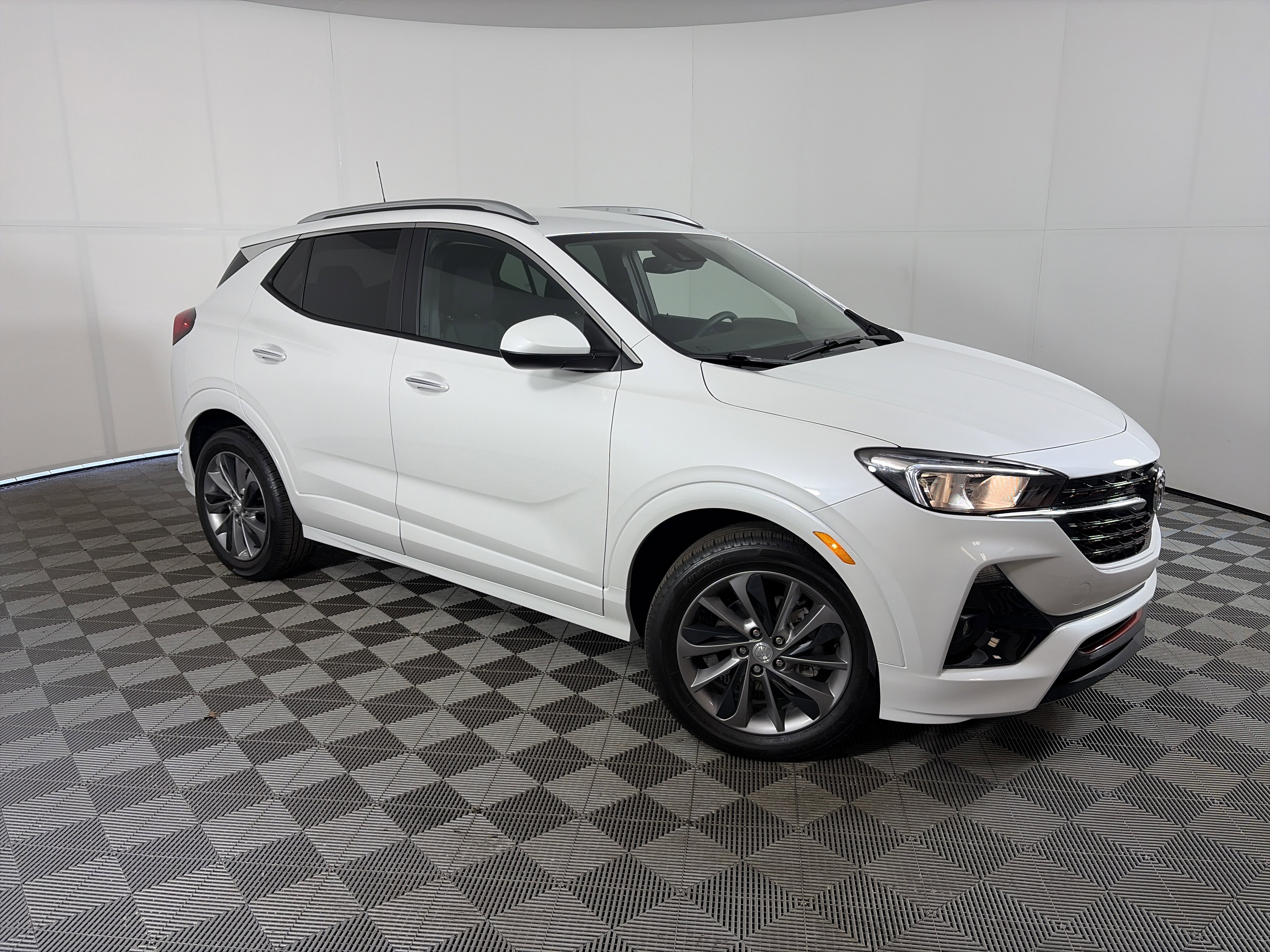 Certified 2022 Buick Encore GX Select w/ Sport Touring Package image 1