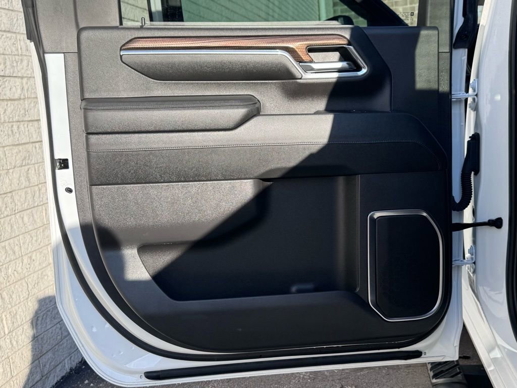 Used 2024 Chevrolet Silverado 3500 LT w/ Z71 Sport Edition image 23