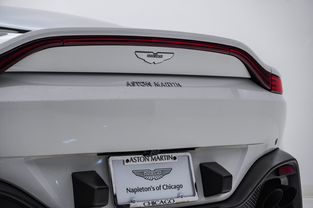 Used 2019 Aston Martin V8 Vantage Coupe RWD image 12