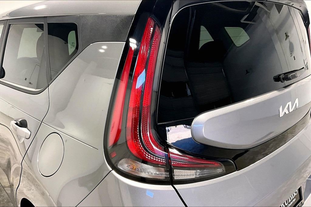Used 2025 Kia Soul LX w/ LX Technology Package image 38