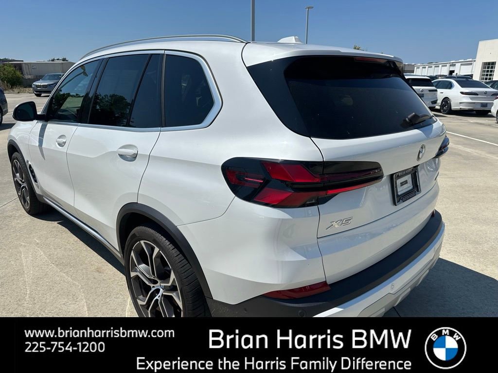 Certified 2025 BMW X5 xDrive40i w/ Premium Package image 11