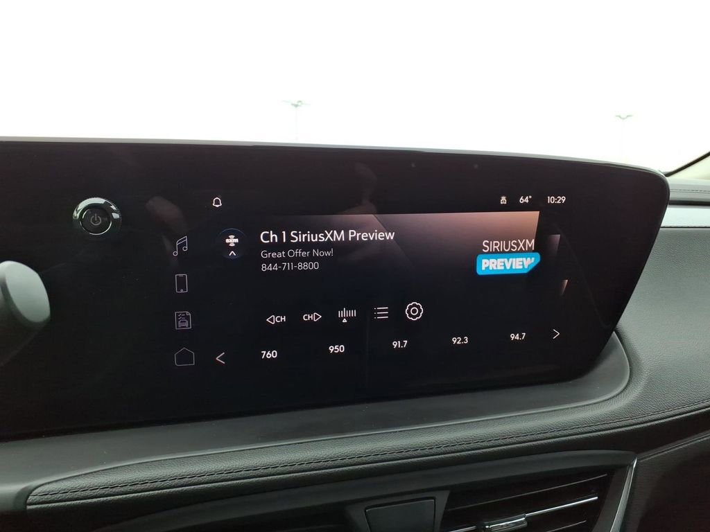 Used 2025 Buick Encore GX Avenir w/ Avenir Convenience Package image 17