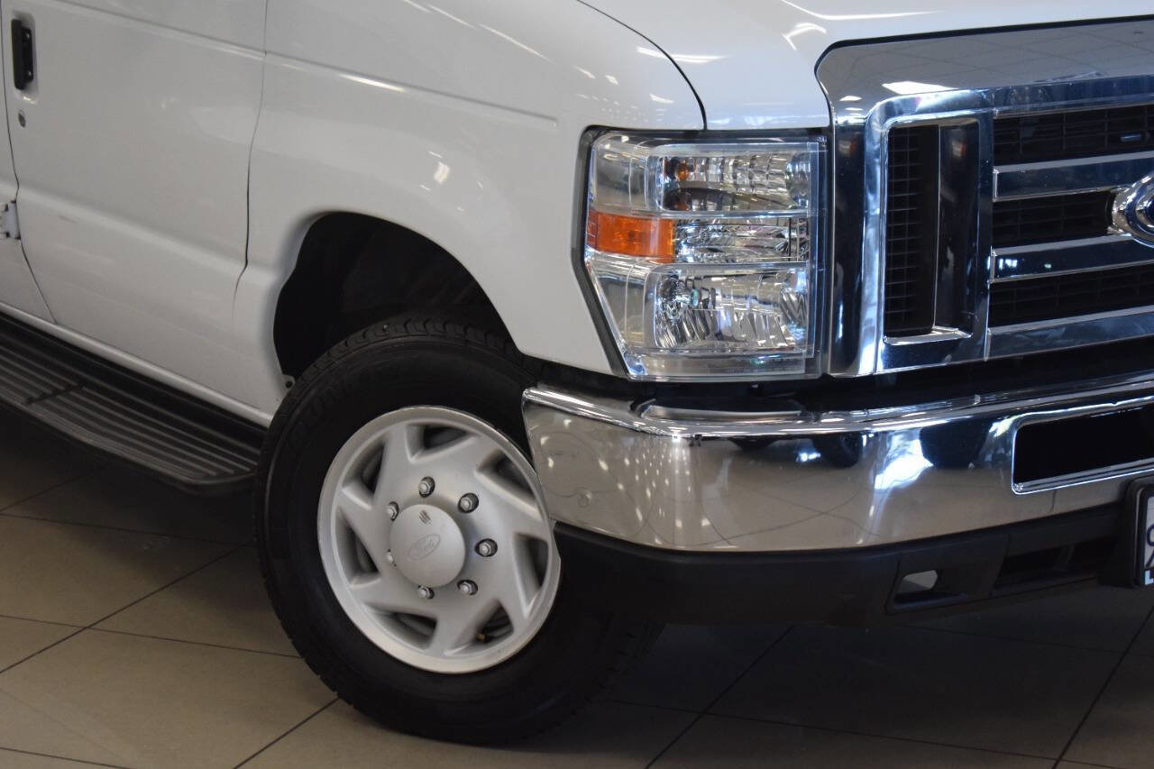 Used 2014 Ford E-350 and Econoline 350 XLT image 5