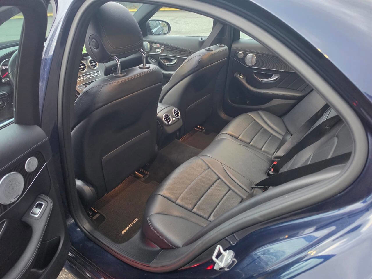 Used 2015 Mercedes-Benz C 300 Sedan image 29
