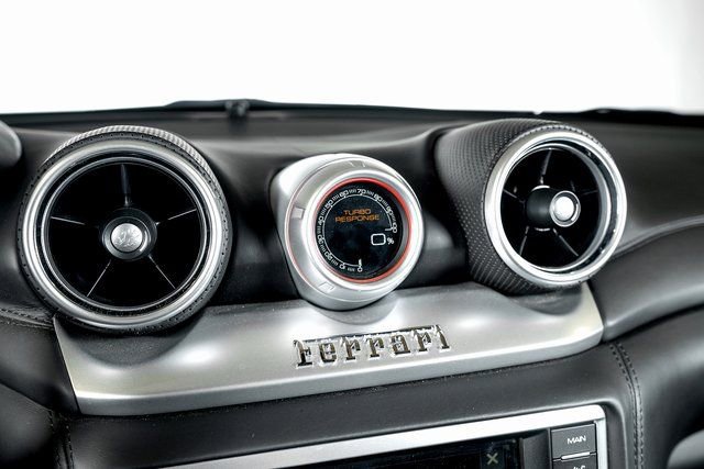 Certified 2017 Ferrari California T image 27