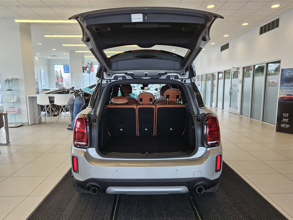 Used 2023 MINI Cooper Countryman S w/ Signature Upholstery Package image 9