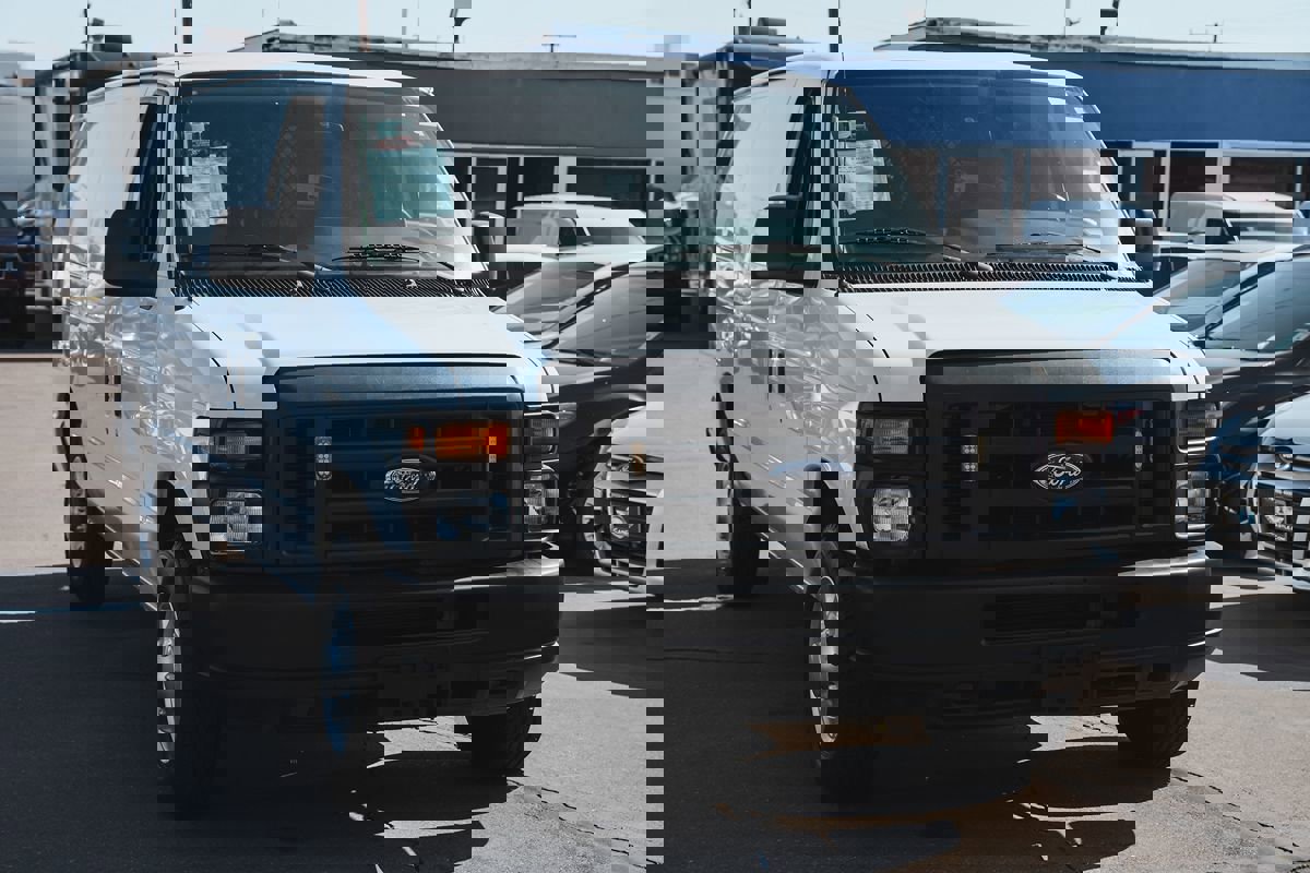 Used 2013 Ford E-150 and Econoline 150 image 5