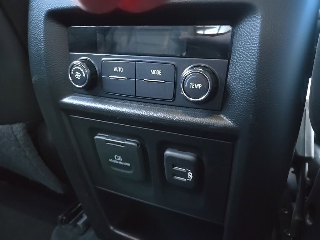 Used 2022 Chevrolet Traverse RS image 82