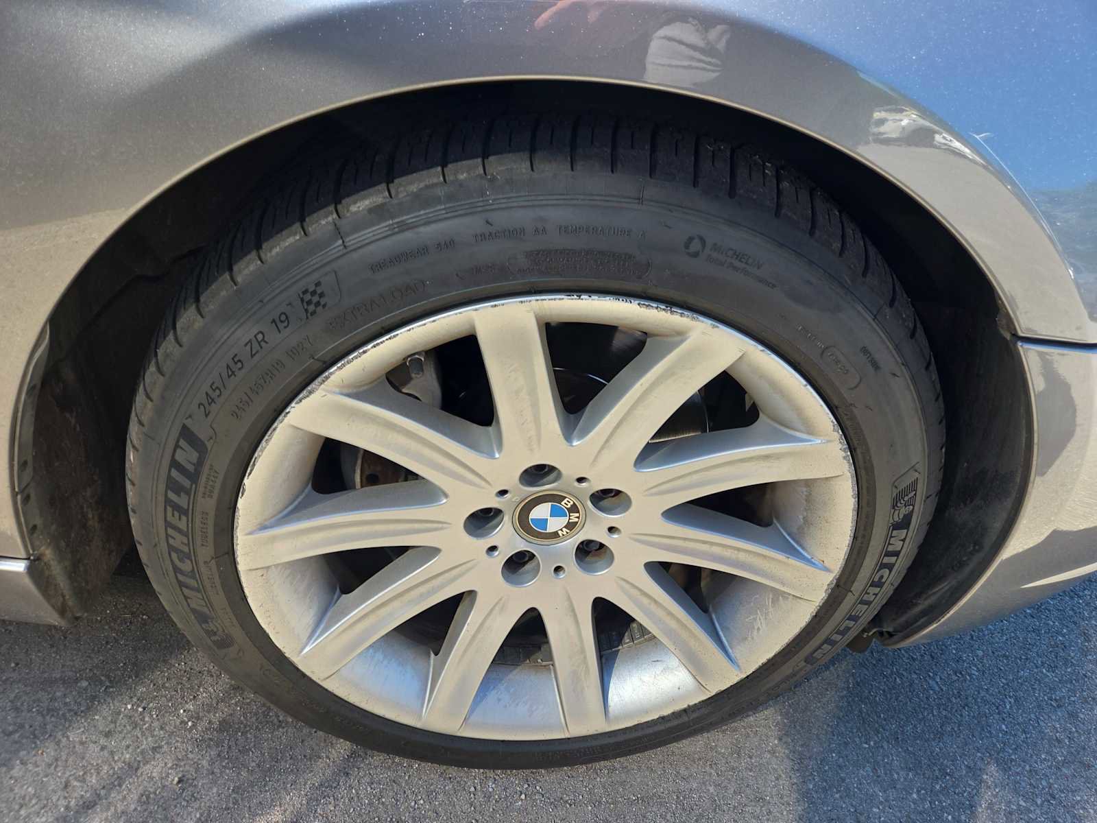 Used 2006 BMW 750i RWD image 2
