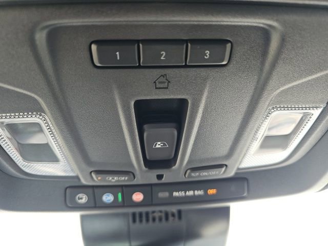 Used 2024 Chevrolet Silverado 1500 High Country image 23