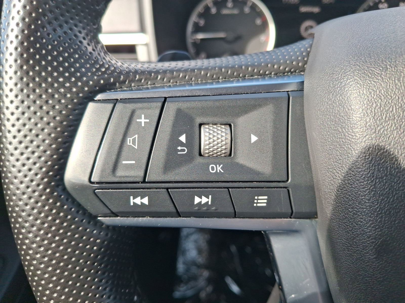 Used 2024 Mitsubishi Outlander SE image 10