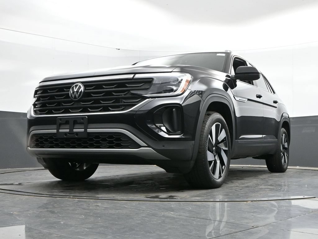 Used 2024 Volkswagen Atlas Cross Sport SE AWD/4WD image 43