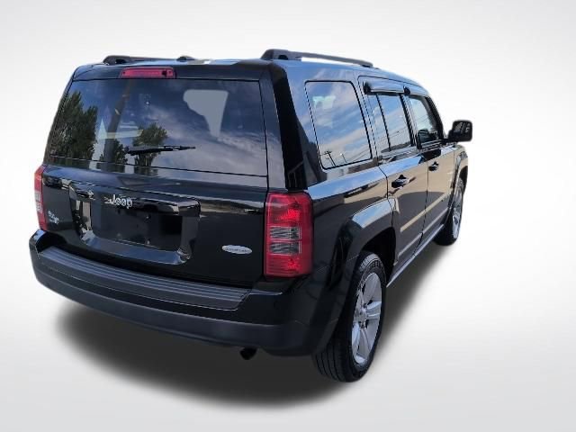 Used 2012 Jeep Patriot Latitude FWD image 11