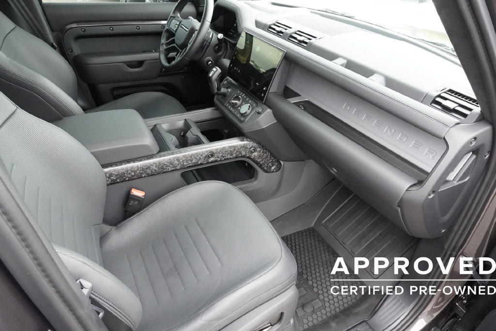 Used 2026 Land Rover Defender 110 OCTA AWD/4WD image 22