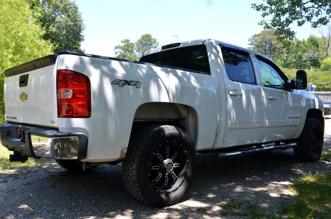 Used 2008 Chevrolet Silverado 1500 LTZ w/ Safety Package AWD/4WD image 5