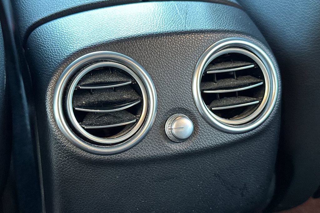 Used 2020 Mercedes-Benz GLC 300 4MATIC image 14