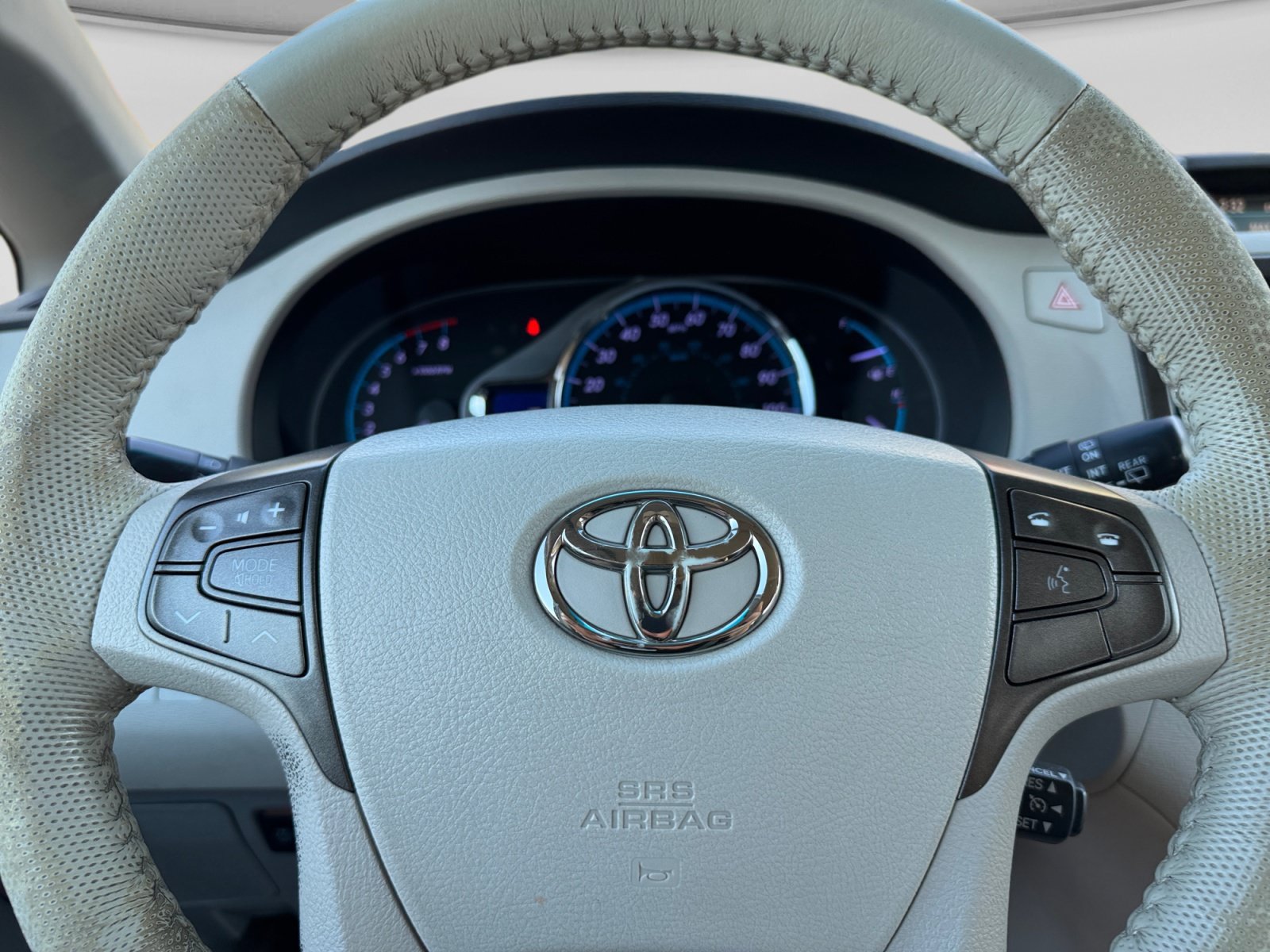 Used 2012 Toyota Sienna XLE FWD image 20