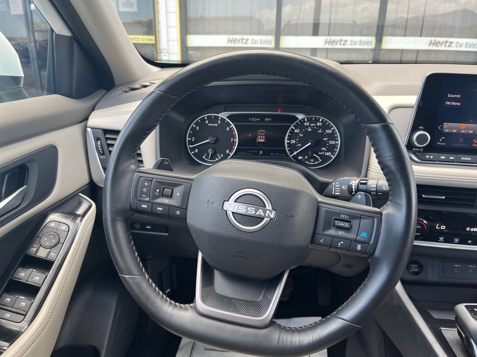 Used 2025 Nissan Rogue SV FWD image 35