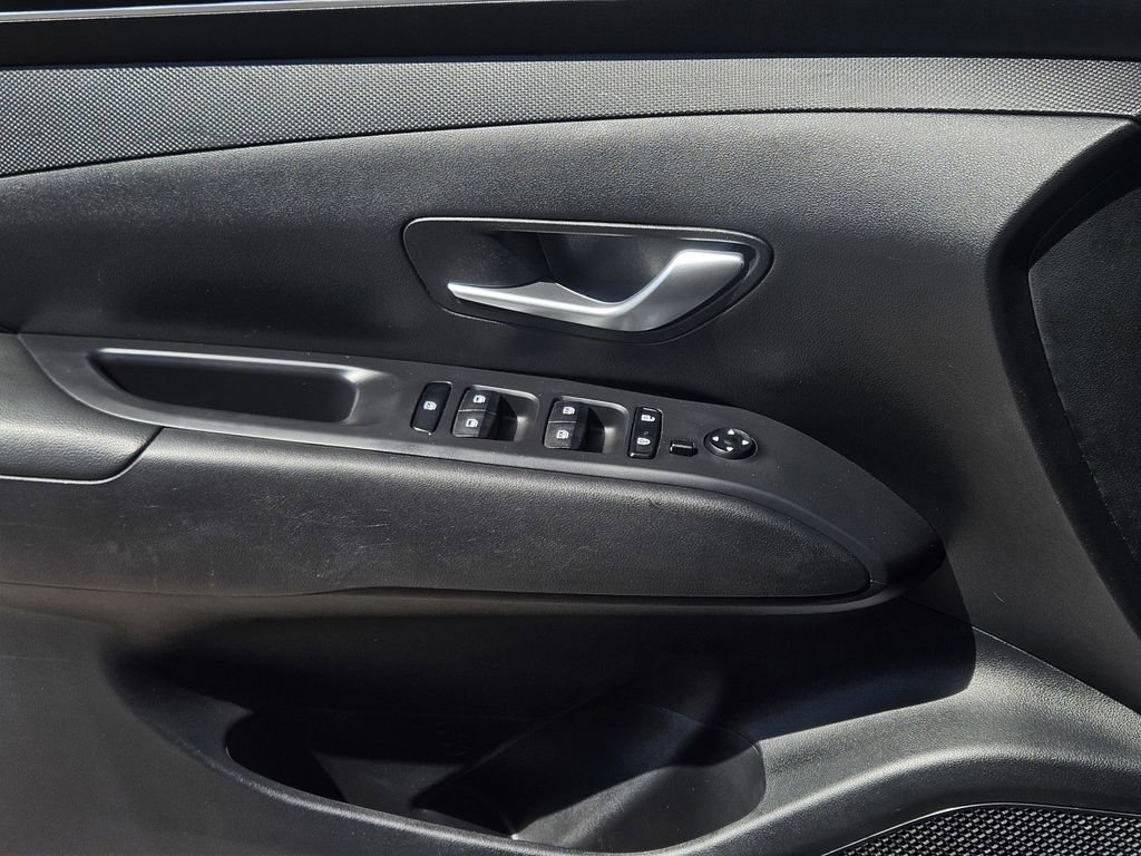 Used 2023 Hyundai Santa Cruz Night image 17