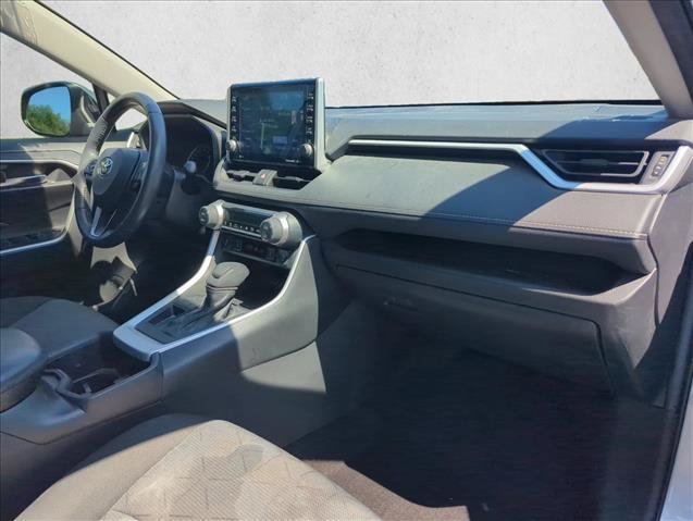 Used 2022 Toyota RAV4 XLE w/ Convenience Package FWD image 28