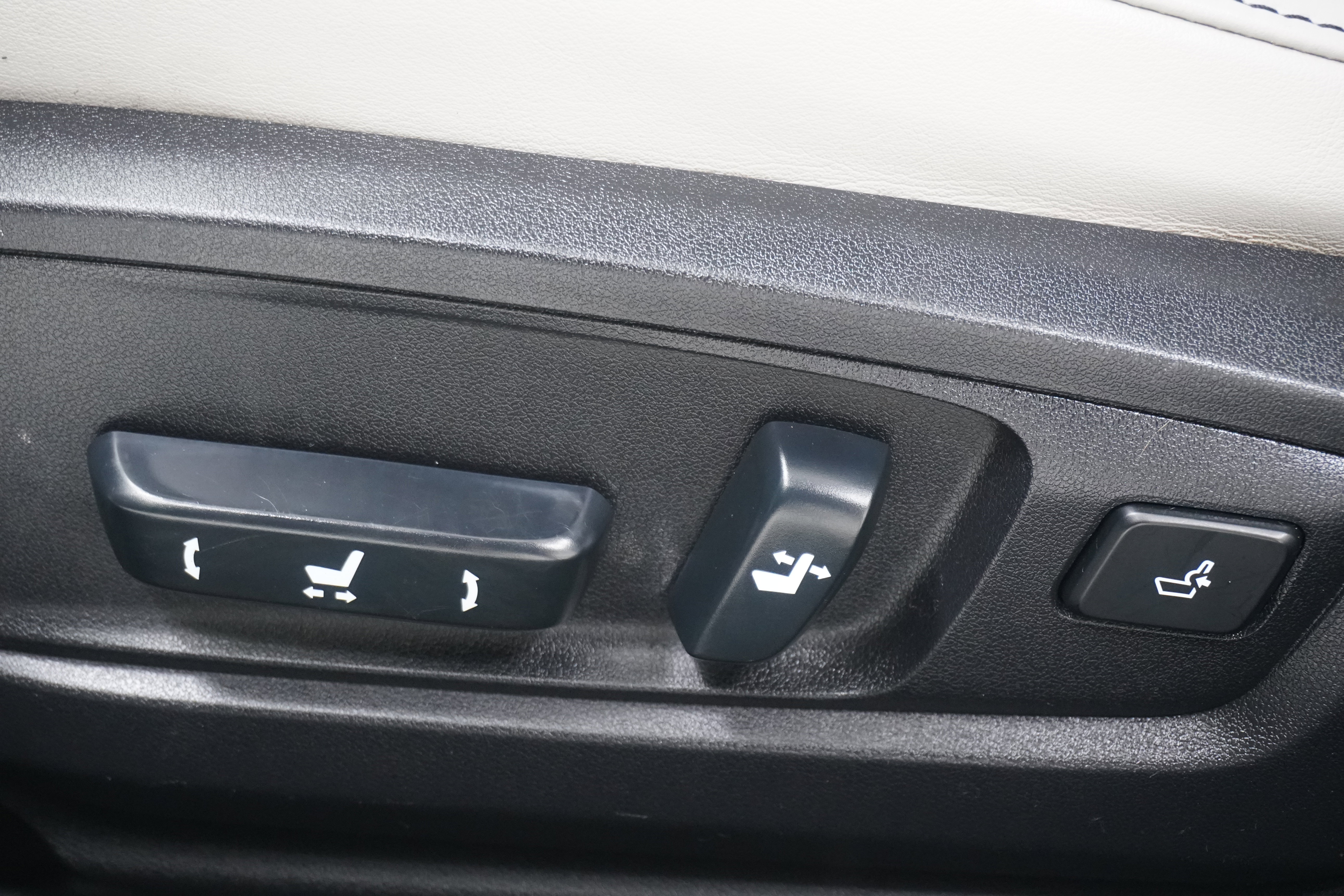 Used 2013 Lexus ES 350 w/ Luxury Pkg FWD image 15