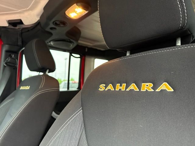 Used 2013 Jeep Wrangler Unlimited Sahara AWD/4WD image 30