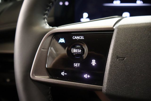 Certified 2025 Nissan Murano SV AWD/4WD image 17