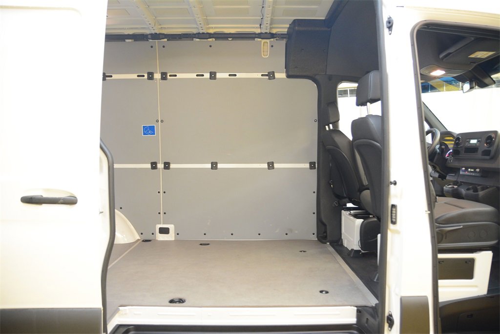 Used 2022 Mercedes-Benz Sprinter 144 Cargo image 33